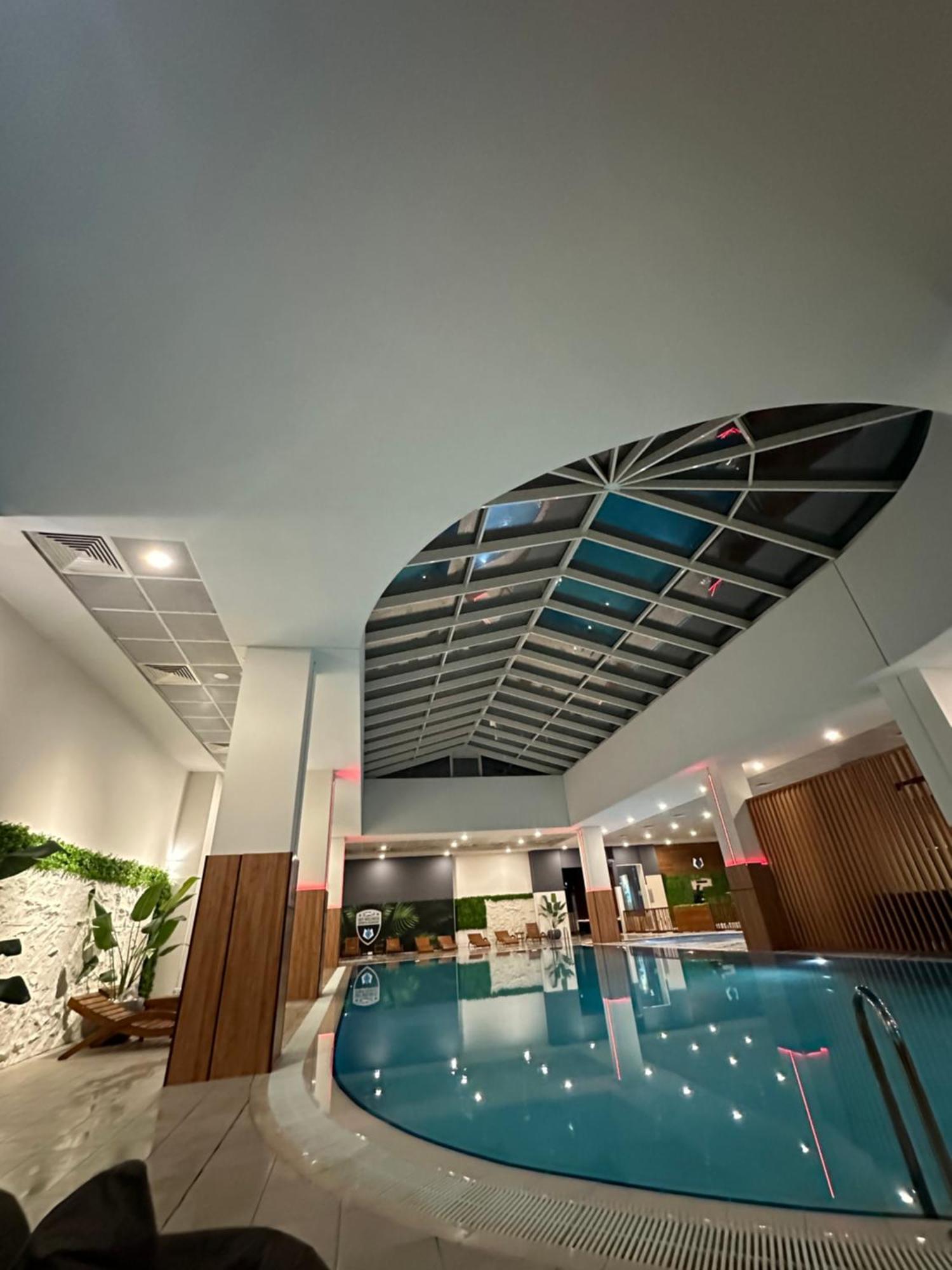 Cevahir Sky City Apartment With Spa, Pool & Fitness Included Skopje Exteriör bild